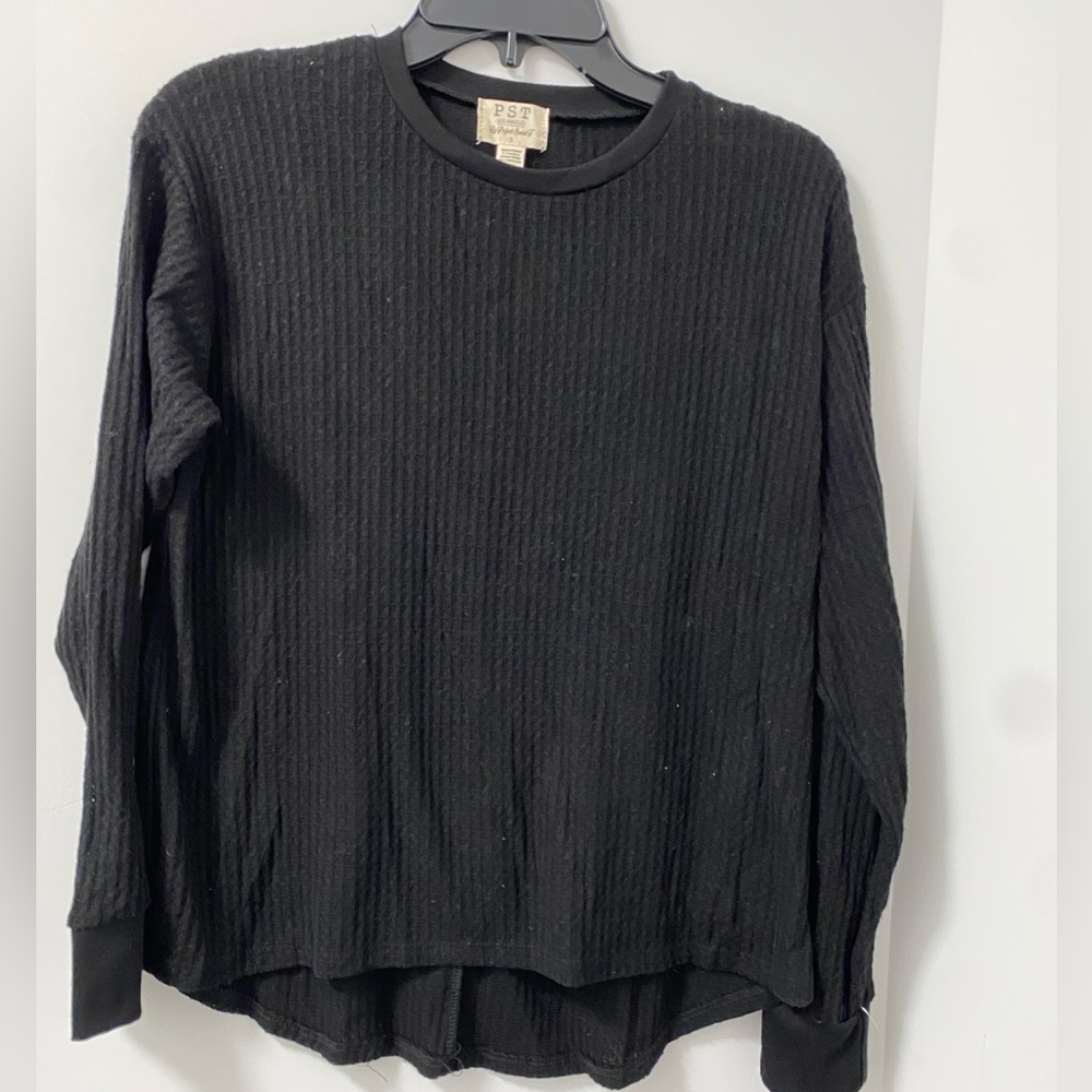 PST Los Angeles NWOT Woman’s Top 🔥Hot Price🔥